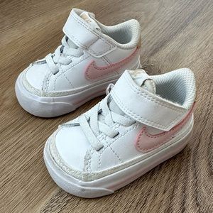 Nike Toddler Court Legacy shoes size C2